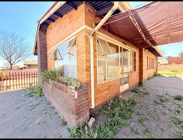 3 BEDROOM HOUSE FOR SALE IN VANDERBIJLPARK CW 5